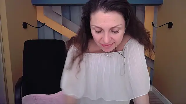 EllaLong live sex cam