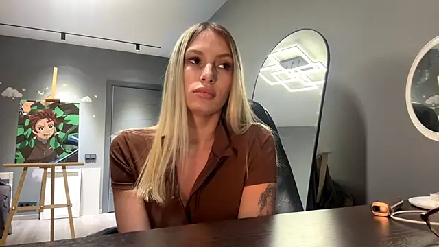 SoftnessMila live sex cam