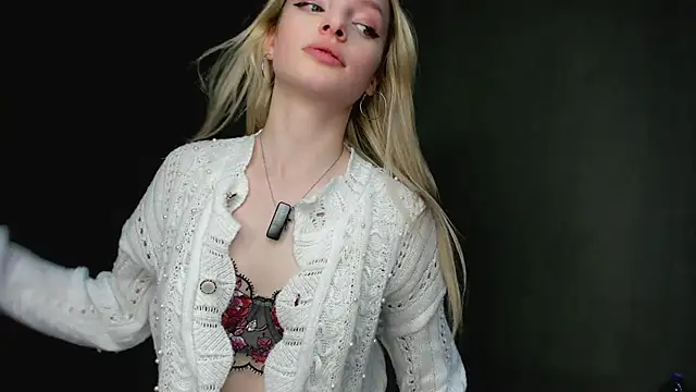 PocketDollX live sex cam