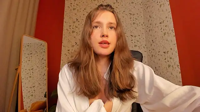 MaryannSoftt's cam snapshot