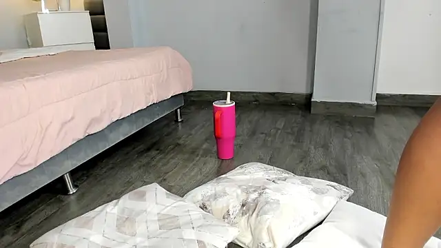 Madie__collins live sex cam