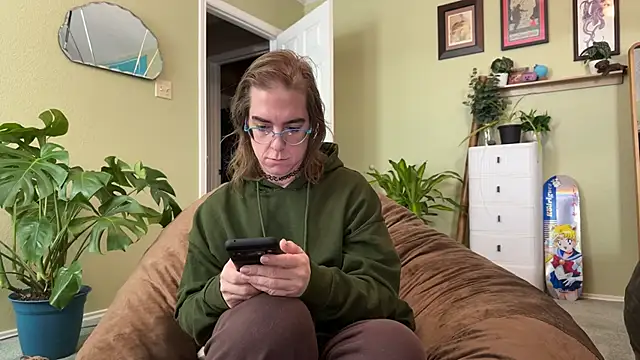 Linzy_19 live sex cam