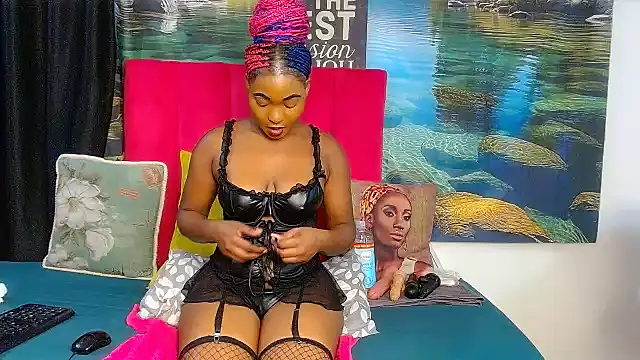 Lisa-001's cam snapshot