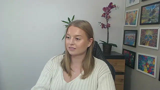 Mysteryerica's cam snapshot