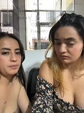 Antonella_Julieta's cam snapshot