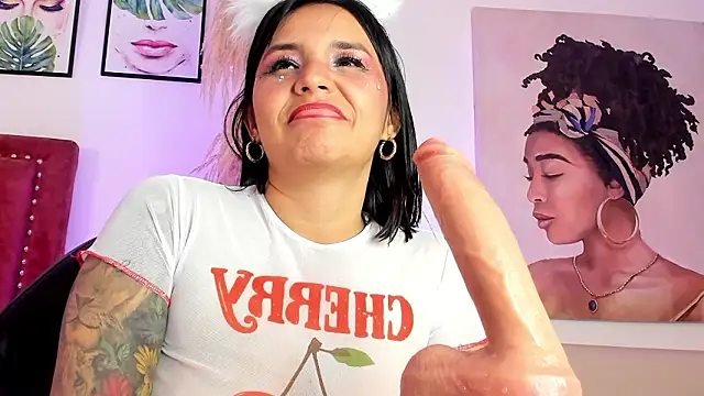 Lilyy_joness's cam snapshot