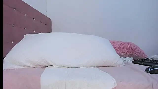 lovely_fit's cam snapshot