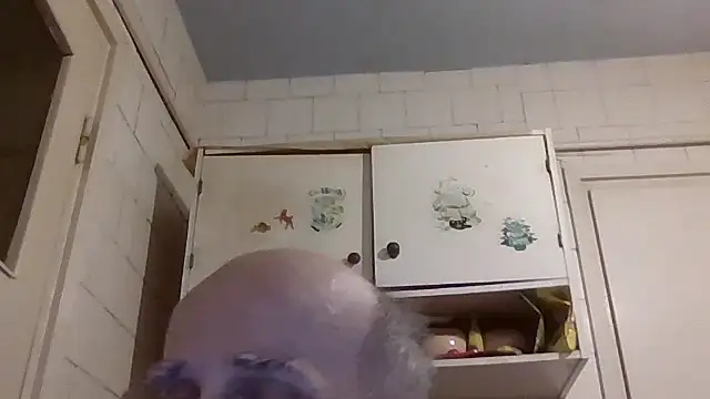 mariusica1@xh's cam snapshot