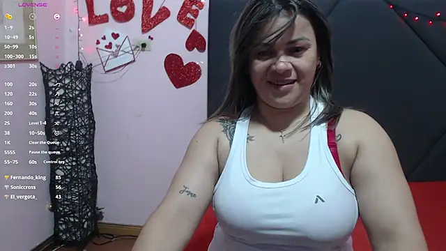 pamela_echeverria's cam snapshot