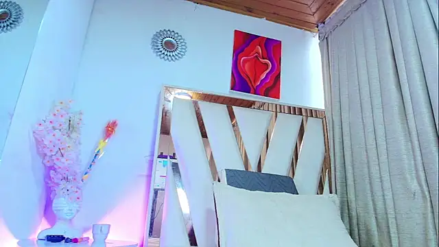 amy_swann's cam snapshot