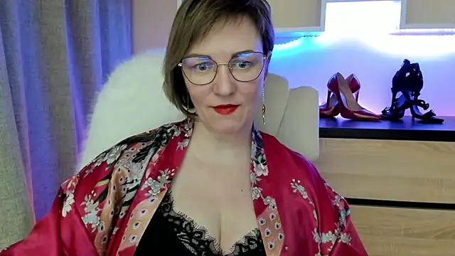 feliziaDesire's cam snapshot