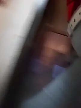 Laura_Ati's cam snapshot