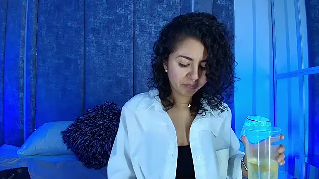 Amareto_'s cam snapshot