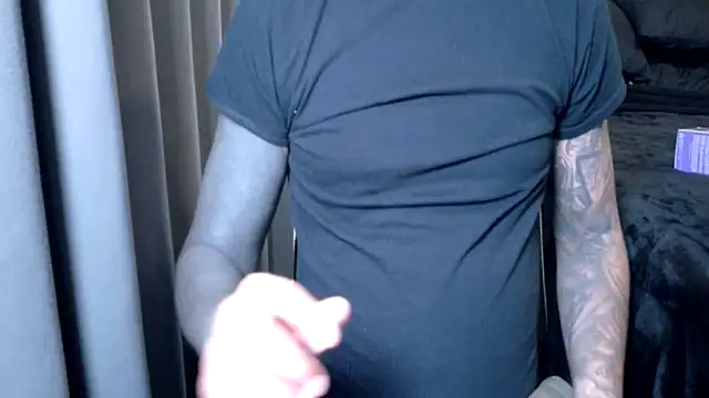 WyattBBC live sex cam