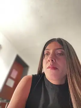 ElectraPink_'s cam snapshot