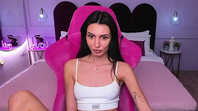 BellaMell's cam snapshot