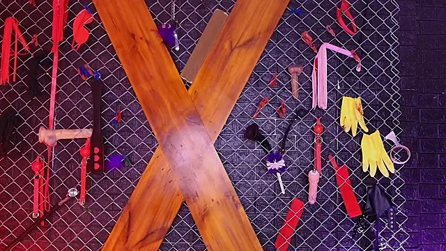 Miss_Juliett_bdsm's cam snapshot