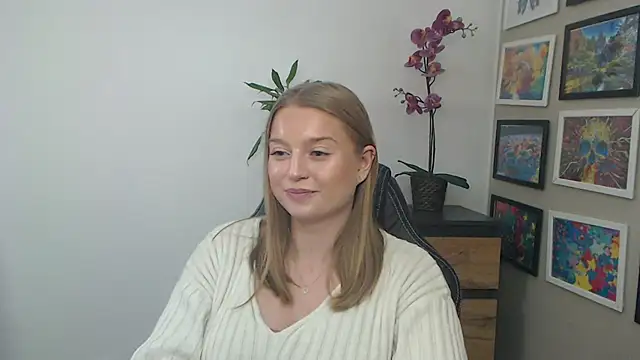 Mysteryerica's cam snapshot