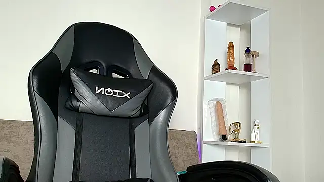 Nahomi_rous777's cam snapshot