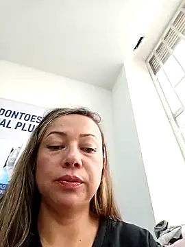 Madisson-04_'s cam snapshot