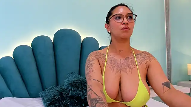 sharlott18's cam snapshot