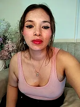 Kiaraa88's cam snapshot