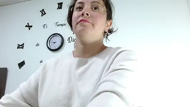 ElaMurray02's cam snapshot