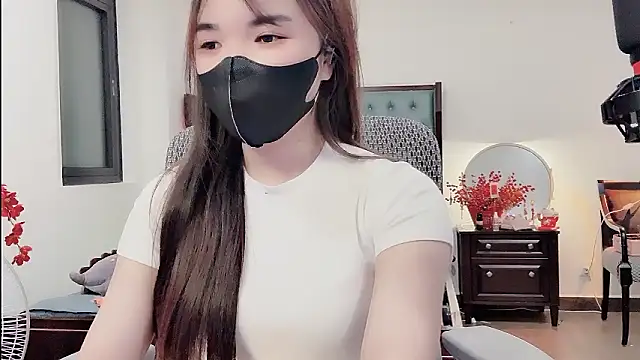 Caryln-Bun live sex cam