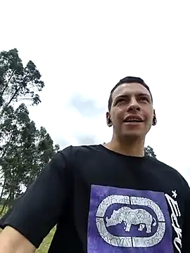 Thomasjons_'s cam snapshot