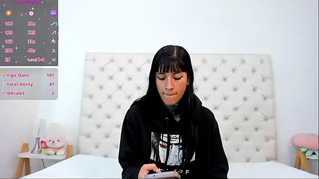 esmeralda06's cam snapshot