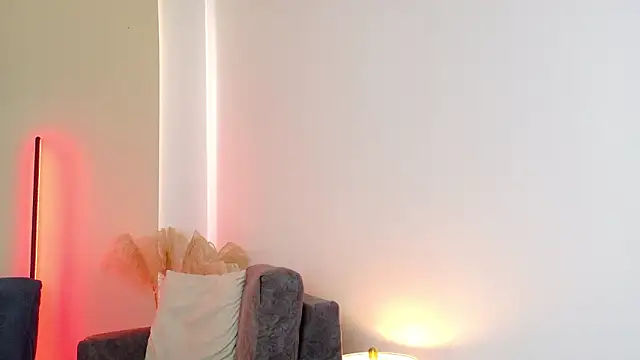 lizdevine's cam snapshot