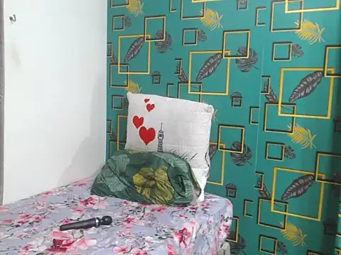 BeautyInBlackX's cam snapshot