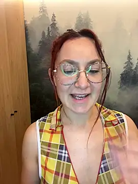 ladoucedu34's cam snapshot