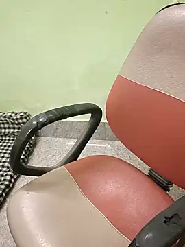 Beautiful_Eye's cam snapshot