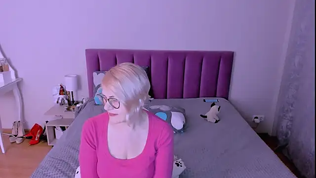 sabrinamacmarren's cam snapshot