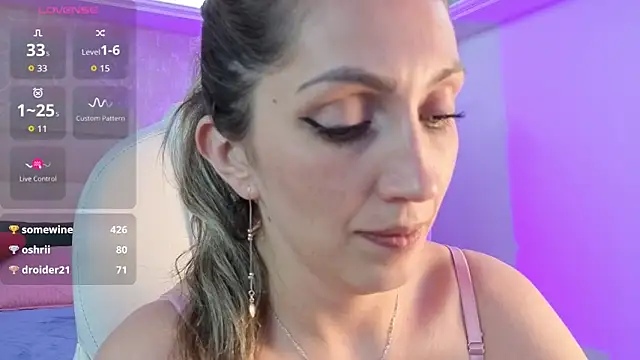 anny_sweet72's cam snapshot