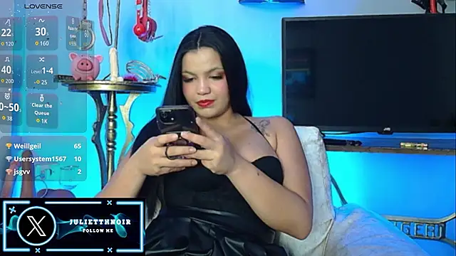 JulietteNoiir's cam snapshot