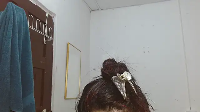 Thalian's cam snapshot