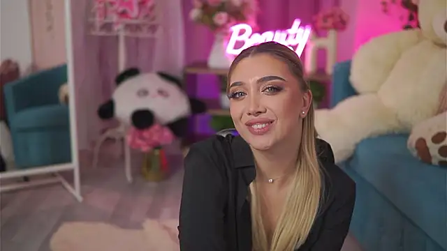 NadyaBlue's cam snapshot