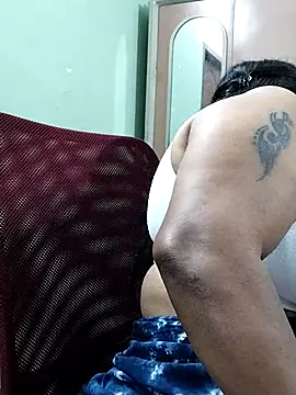 abinaya26's cam snapshot