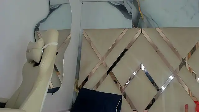 Ladymadinght's cam snapshot