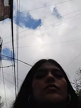 NIKIBUNNY's cam snapshot