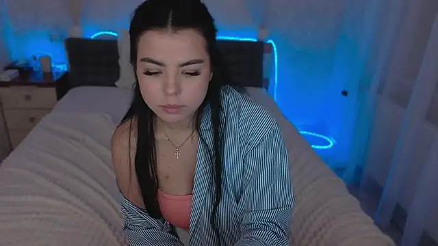 be1la_a's cam snapshot