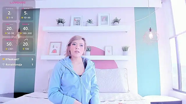 SilvyLaiton's cam snapshot