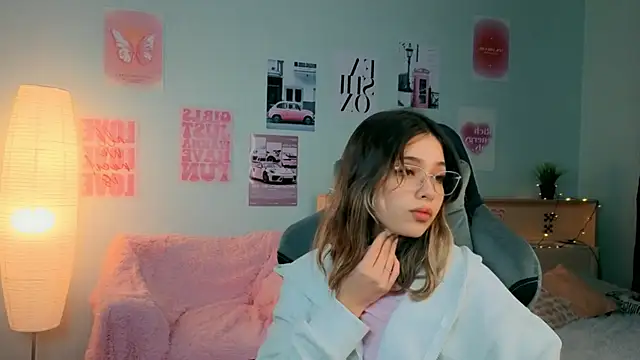 dinnerwithflowers's cam snapshot