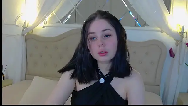 AliceLune's cam snapshot