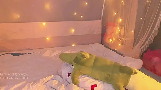 ElizabethBritanny's cam snapshot