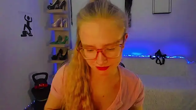 NancyHottie's cam snapshot