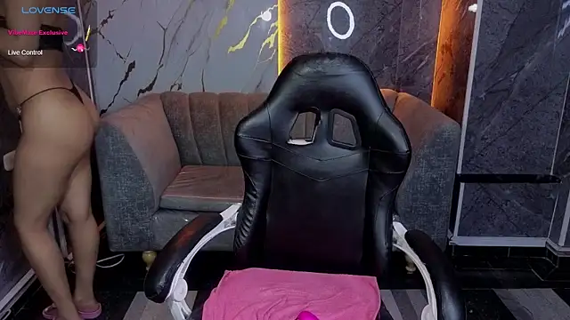 Violeth_b's cam snapshot