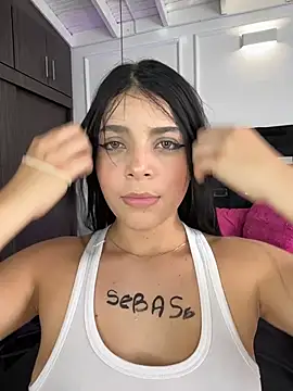 ArieliciousXXX's cam snapshot